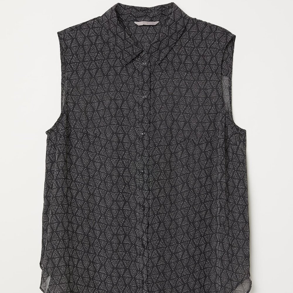 H&M Short-sleeved Triangle Pattern Blouse 8